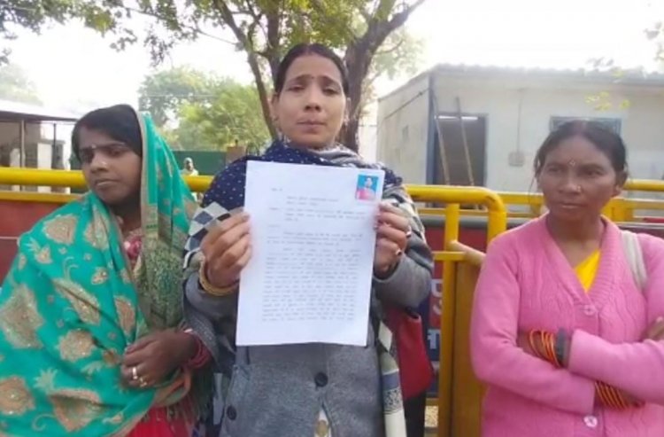 नवादा में बहन की बरामदगी के लिए दर दर की ठोकरें खा रही बहन, उपमुख्यमंत्री से न्याय की उम्मीद