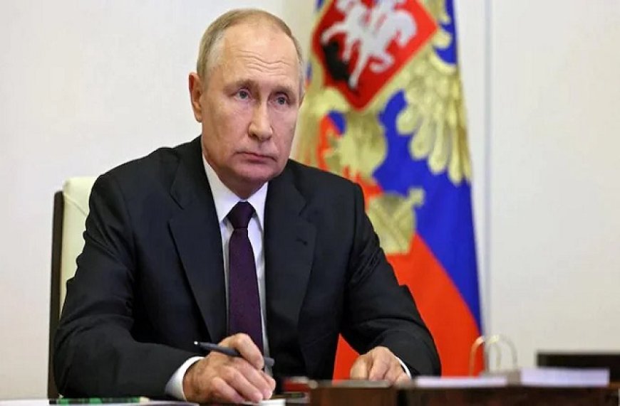 यूरोपीय संघ ने रूस के अधिकारियों, बैंकों और व्यापार पर प्रतिबंध लगाए