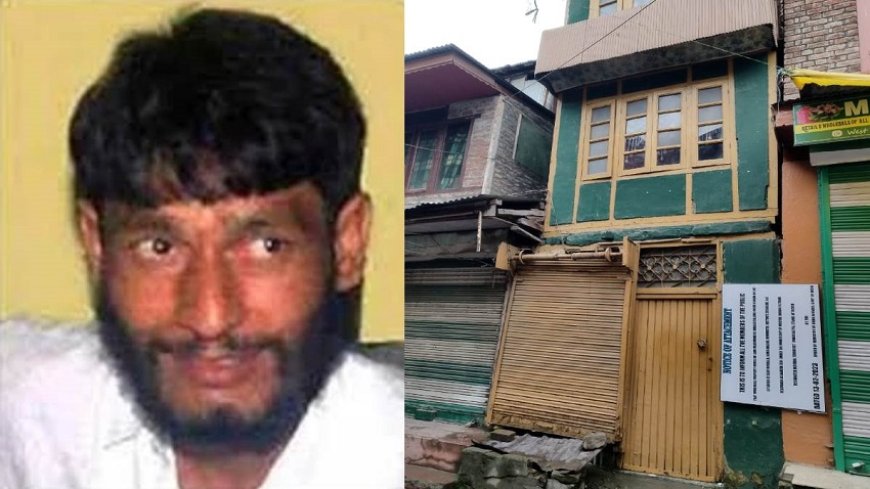 जम्मू-कश्मीर : पुलिस ने श्रीनगर में भगोड़े आतंकी मुश्ताक लट्राम के मकान को कुर्क किया