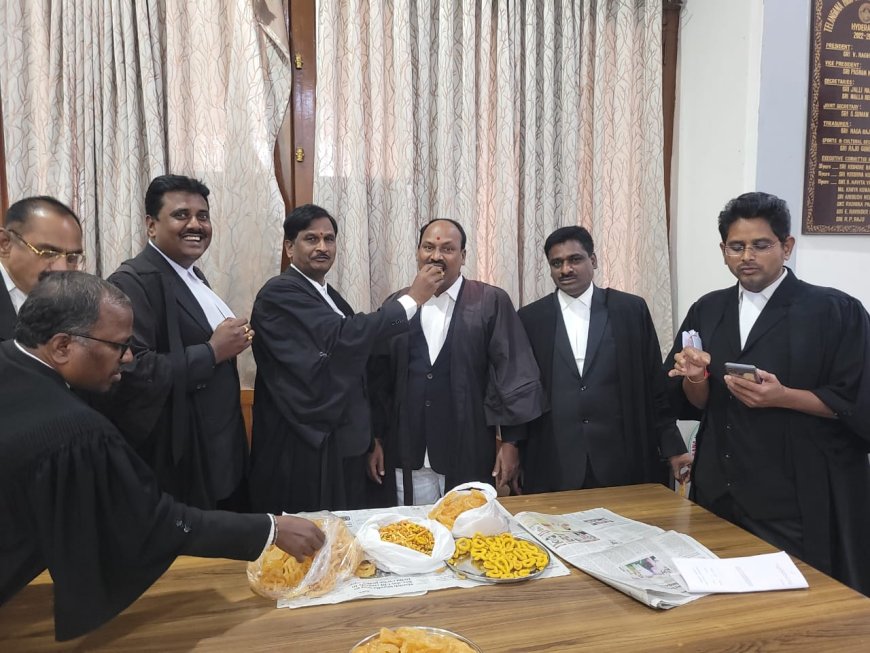 BJP legal cell and bar council association jointly celabrated Eastern states resounding victory