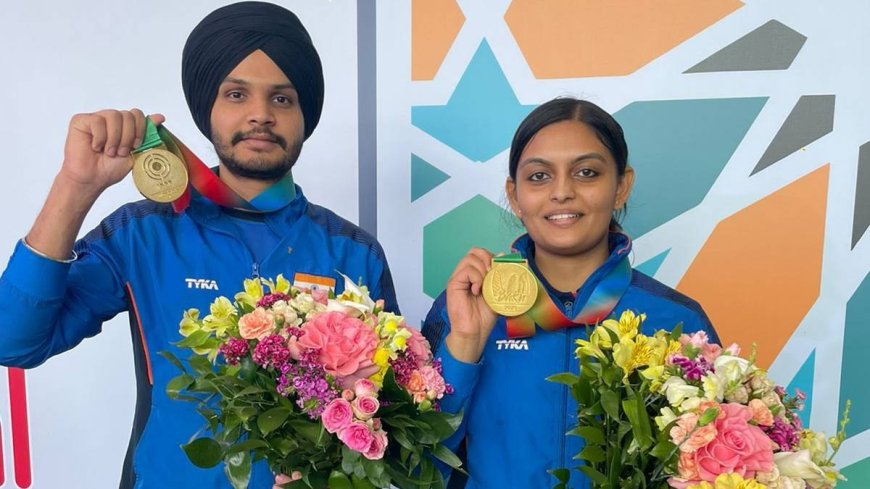 भारत की दिव्या और सरबजोत ने बाकू विश्व कप में मिश्रित टीम पिस्टल स्पर्धा का स्वर्ण पदक जीता