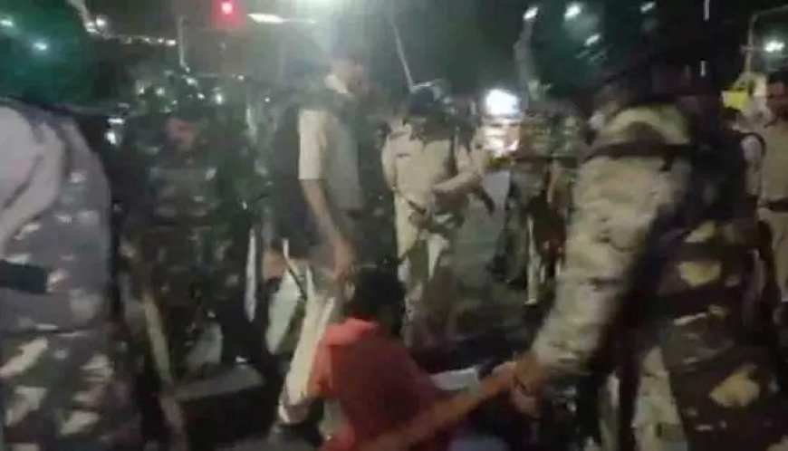 इंदौर में चक्काजाम कर रहे बजरंग दल कार्यकर्ताओं पर लाठीचार्ज, दो पुलिस अधिकारियों को हटाया गया
