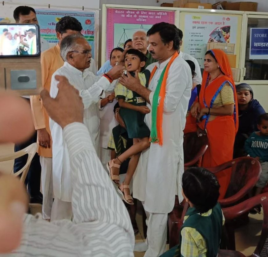 विधायक ने किया दस्तक अभियान का शुभारंभ