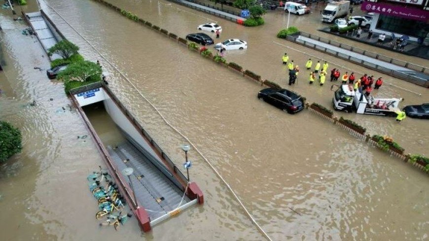 चीन के हेबेई प्रांत में बाढ़