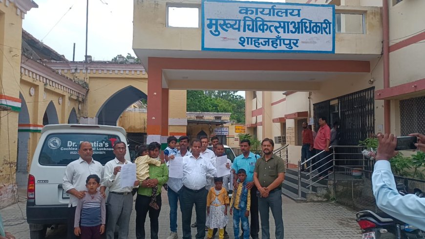 5 बच्चों को चिन्हित कर,उपचार हेतु मुख्य चिकित्सा अधिकारी शाहजहांपुर डॉ0 आर0 के0 गौतम द्वारा लखनऊ भेजा गया