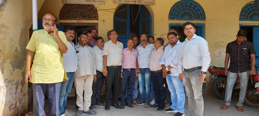 विशाल मंडलीय पत्रकार सम्मेलन के लिए रूपरेखा तय पत्रकारों ने एकजुट होकर कहा नहीं लिया जाएगा किसी से भी चंदा