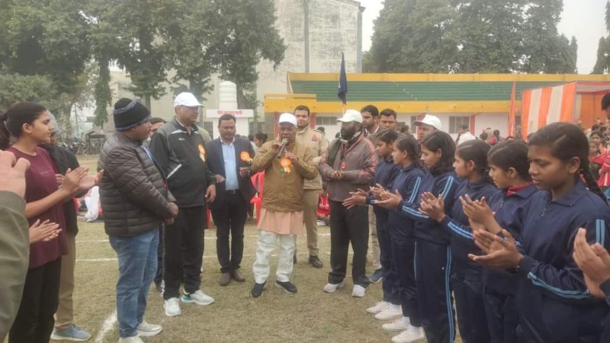 युवा कल्याण विभाग द्वारा आयोजित की गई जनपद स्तरीय ग्रामीण खेलकूद प्रतियोगिता