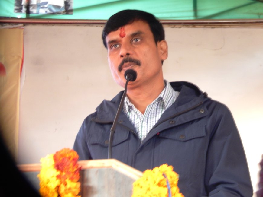उठो, जागो और तब तक प्रयास करो जब तक कि लक्ष्य हासिल न हो जाये:-जिलाधिकारी
