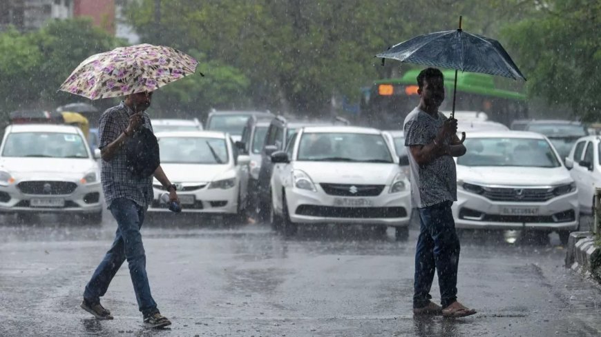 दिल्ली-NCR में रुक-रुक कर हो रही बारिश