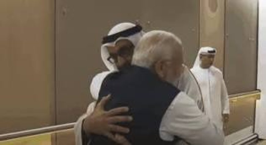 अबु धाबी पहुंचे प्रधानमंत्री मोदी, गार्ड ऑफ ऑनर दिया गया