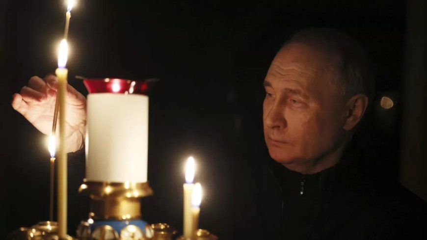 राष्ट्रपति पुतिन ने मृतकों की याद में जलाई मोमबत्ती