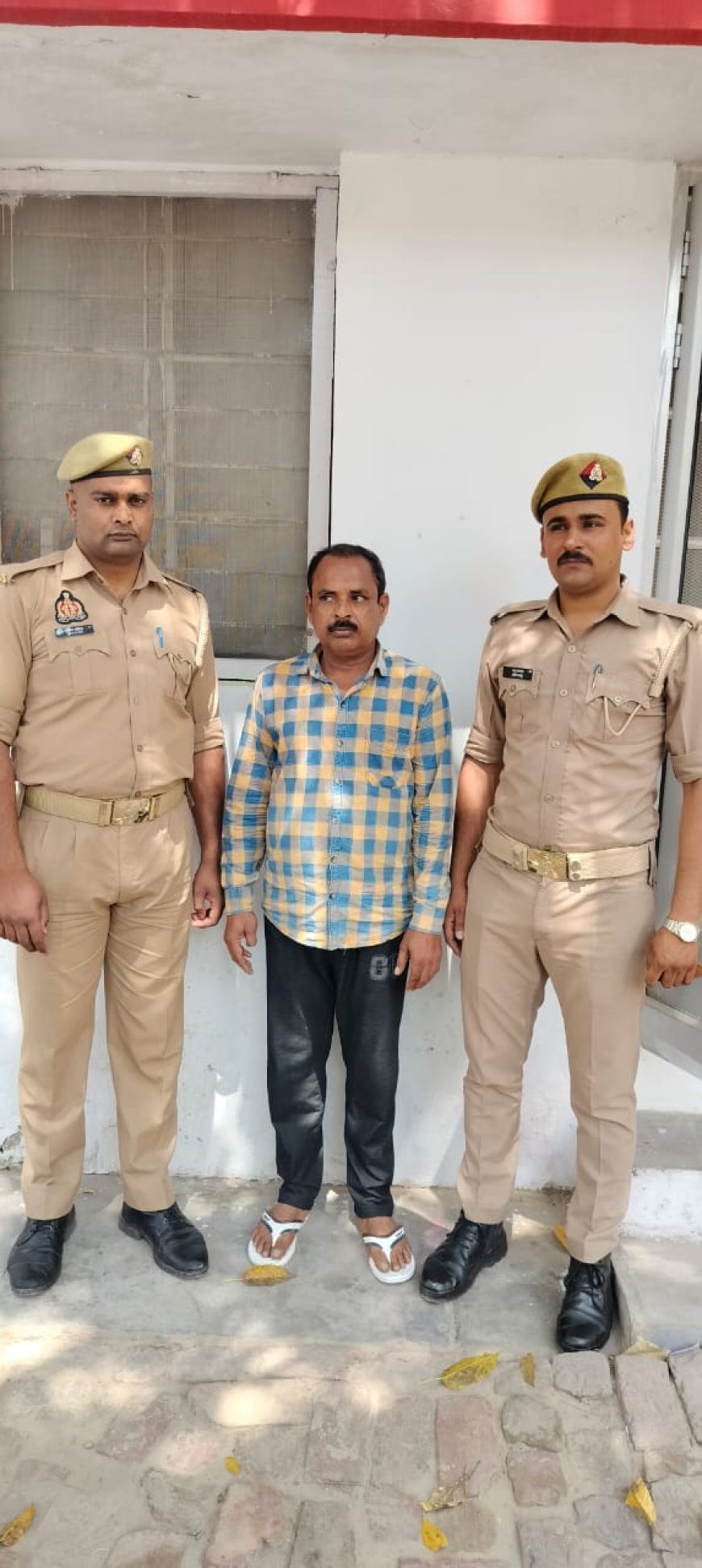 हरदोई शहर कोतवाली पुलिस ने 10 हजार के इनामिया को किया गिरफ्तार