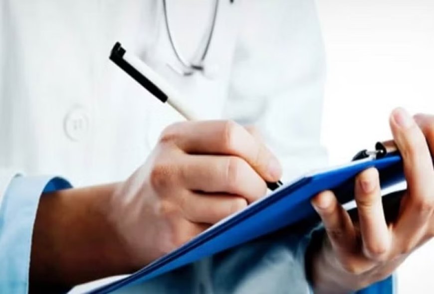 अस्पतालों में मरीजों के स्वास्थ्य से खिलवाड़, 45% डॉक्टर लिख रहे अधूरा परचा; ICMR की रिपोर्ट में दावा