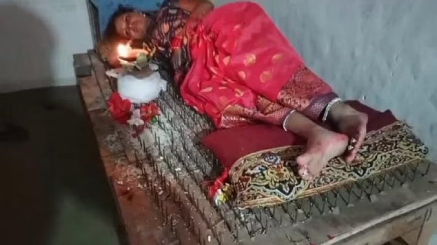 सपने में आईं मां दुर्गा: माता के कहने पर ईश्वरी ने लोहे की कीलों से बनाया खाट