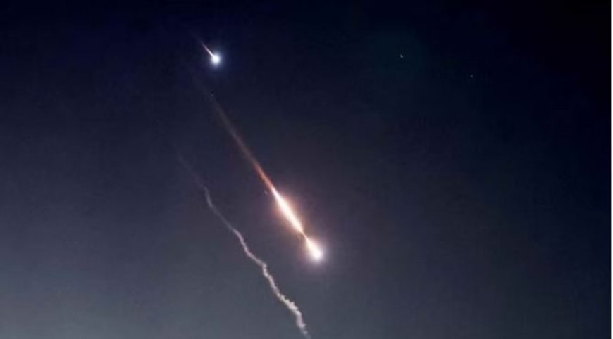 ईरान से बढ़ते तनाव के बीच हिज्बुल्लाह ने इस्राइल पर दागे दर्जनों रॉकेट