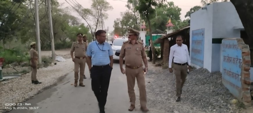 सुलतानपुर- पुलिस प्रेक्षक द्वारा लोकसभा निर्वाचन -2024 को स्वतंत्र, निष्पक्ष, सकुशल, शांतिपूर्ण सम्पन्न कराने हेतु मतदान केन्द्र का किया गया निरीक्षण