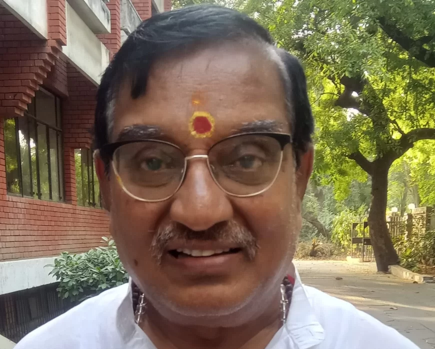 केंद्र बंगाल में ममता सरकार को अस्थिर करने में लगा है: झा