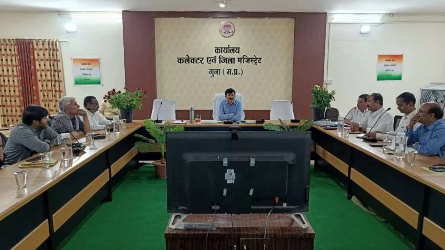 कलेक्‍टर की अध्‍यक्षता में उद्यानिकी विभाग द्वारा पॉलीहाउस आधारित उन्नत गुलाब खेती को बढ़ावा देने बैठक आयोजित