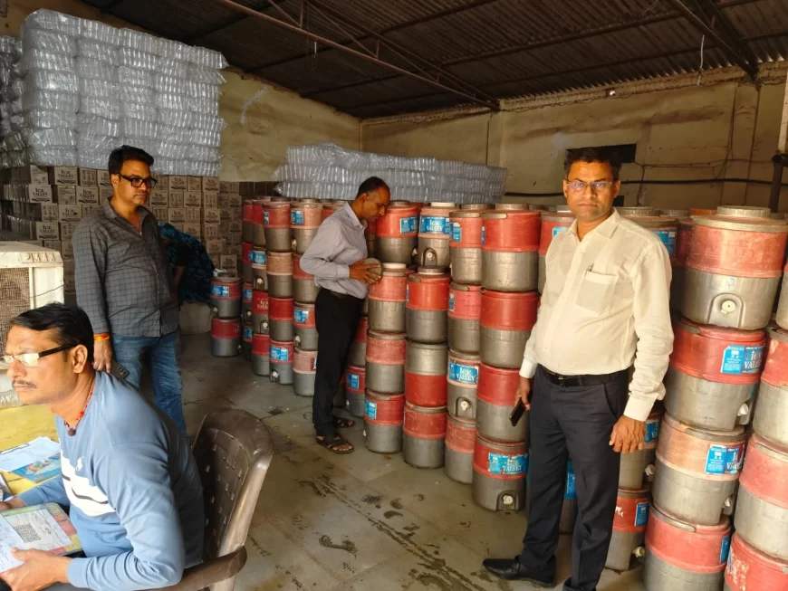मिलावट के विरूद्ध अभियान: खाद्य सुरक्षा विभाग ने आर. ओ. वाटर प्‍लाण्‍ट के निरीक्षण कर जांच हेतु लिये पानी के सैंपल