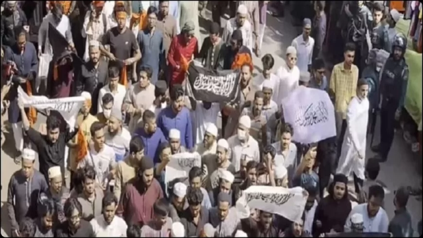 महिलाओं के अधिकारों को लेकर इस्लामी समूह ने किया शक्ति प्रदर्शन; महिला आयोग को खत्म करने की मांग