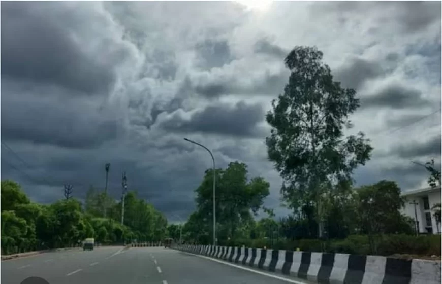 पश्चिमी विक्षोभ सक्रिय, 16 राज्यों में गिरा पारा; पांच दिन आधे देश में आंधी-बारिश के आसार