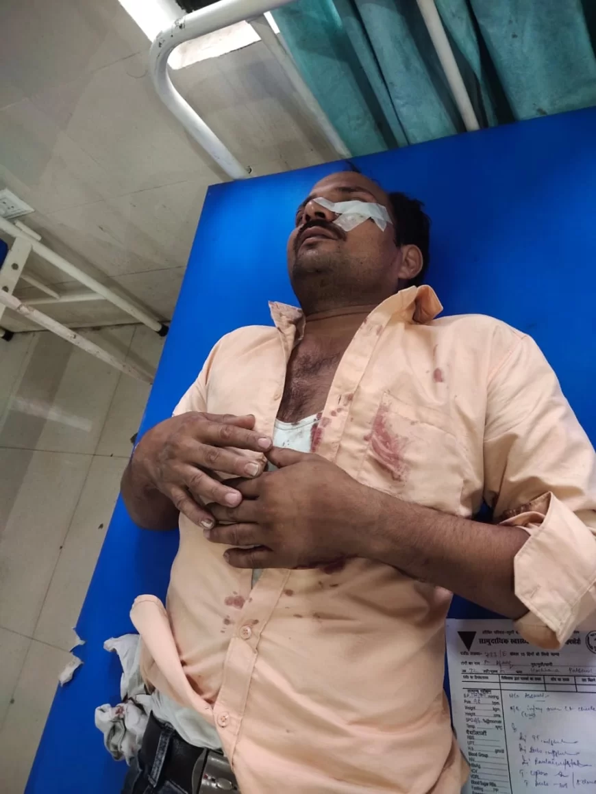 मेले में दबंग युवकों ने खिलौने के दुकानदार के साथ की मारपीट, दुकानदार को आई गंभीर चोट