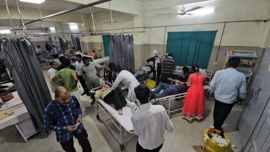 शाजापुर बस हादसे में गुना के 9 यात्री घायल, ड्राइवर सहित तीन की मौत, शाजापुर में डंपर से टकराकर खाई में गिरी बस