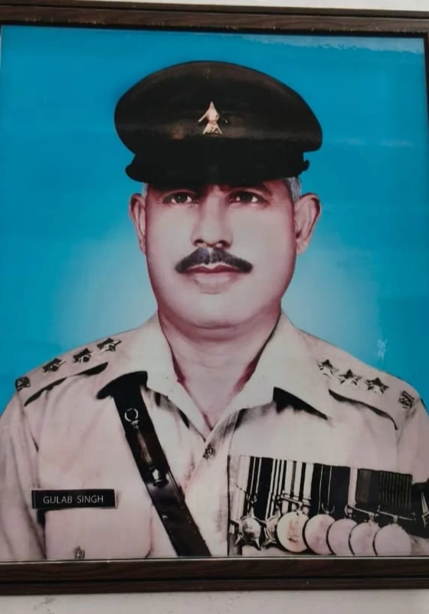 रिटायर्ड सूबेदार की सड़क हादसे में मौत, बिहारी जी के दर्शन करने जा रहे थे वृन्दावन, बस ने मारी टक्कर