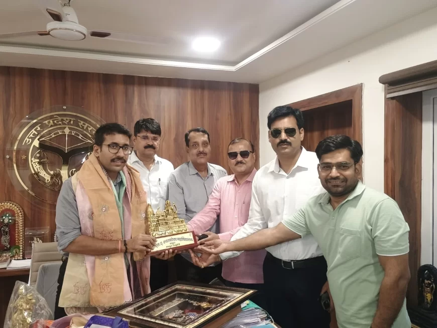 नगर आयुक्त शशांक चौधरी को प्रदेश सरकार ने दी बड़ी जिम्मेदारी, बीएसए कॉलेज ने दी भावभीनी विदाई उत्तर प्रदेश इन्वेस्ट के अपर मुख्य कार्यपालक अधिकारी बनाए गए, महाविद्यालय के लिए सहयोग का उत्कृष्ट उदाहरण बना नगर निगम