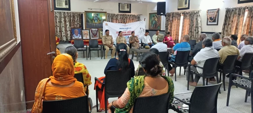 पुष्पांजलि वृंदावन में पुलिस प्रशासन द्वारा चलाया गया जागरूकता अभियान