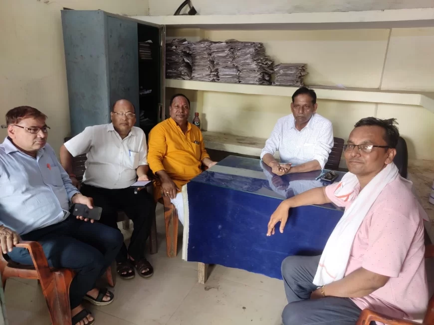 परिवहन विभाग से सौंख के व्यापारियों ने बस चलाने की मांग की