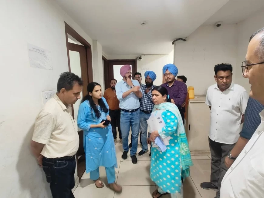 उपायुक्त ने रजिस्ट्रार कार्यालयों का निरीक्षण किया, लोगों की सुविधा को ध्यान में रखते हुए किए जाएंगे आवश्यक बदलाव- उपायुक्त
