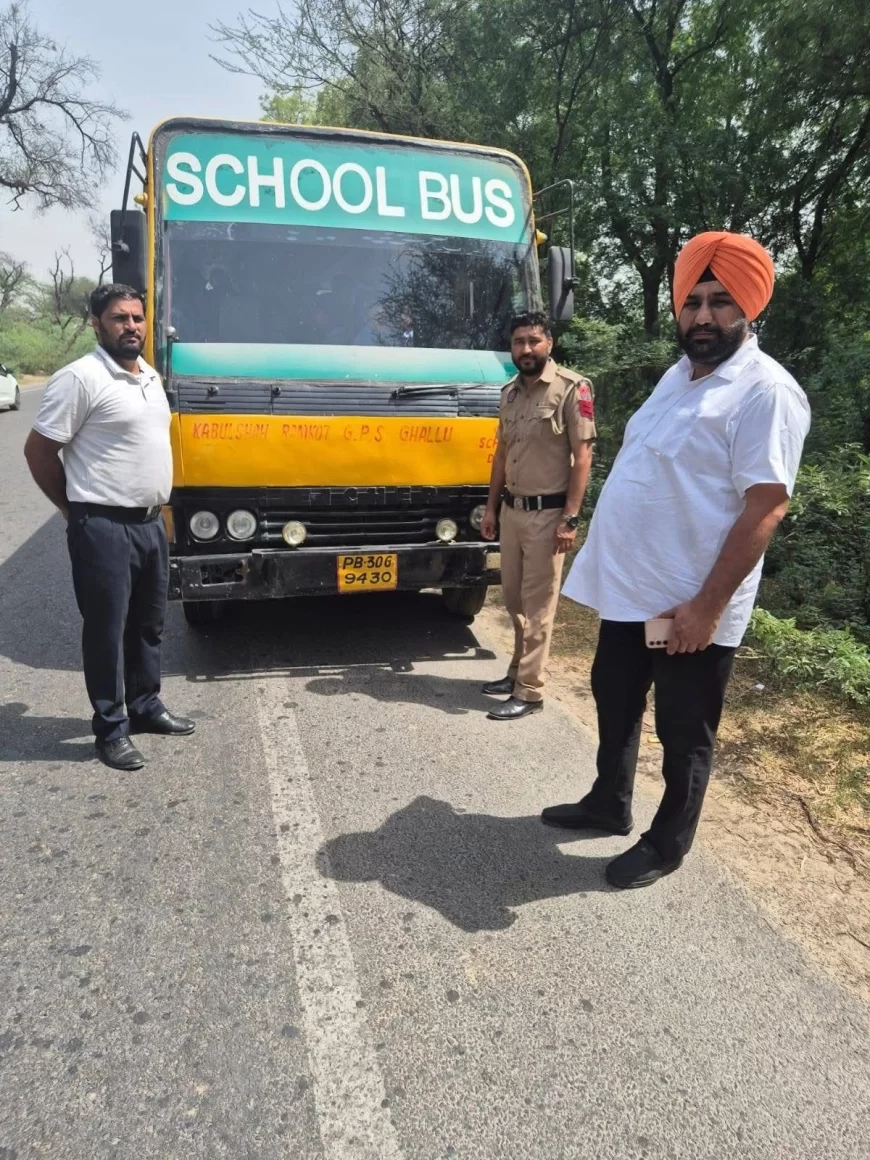 परिवहन विभाग ने सुरक्षित स्कूल वाहन नीति के तहत नियमों का उल्लंघन करने पर 14 स्कूल बसों के चालान जारी किए