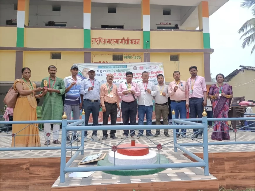 तीन दिवसीय संकुल स्तरीय मशाल प्रतियोगिता संपन्न